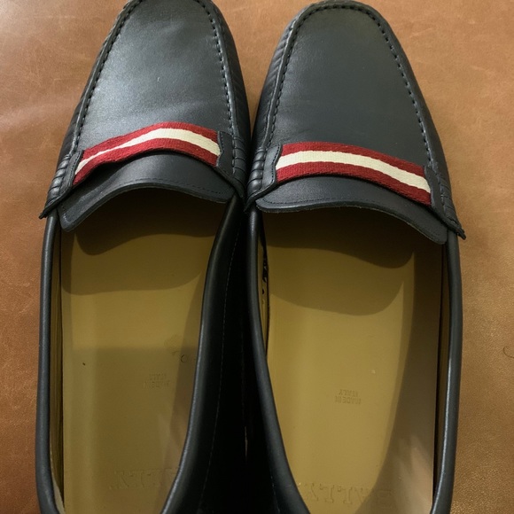 BALLY Leather Navy Driver - LIKE NEW! - Picture 2 of 3